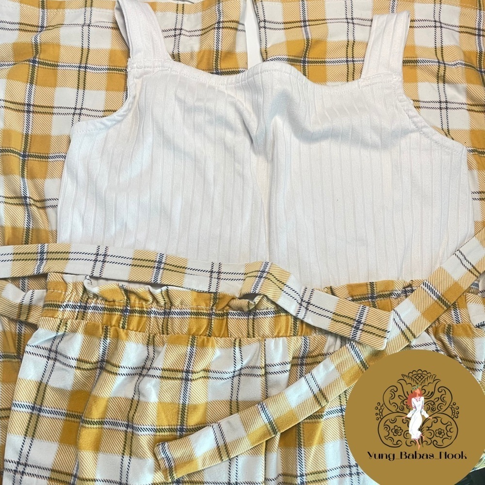 No Comment Girls 16 XXL White and Yellow Plaid Jumpsuit Hemmed Straps PRELOVED